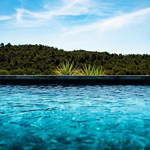 Bed & Breakfast Sous Les Pins Et D'hotes ****
