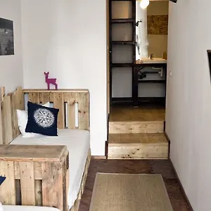 Hostel Victoria Poshtel, Bucharest